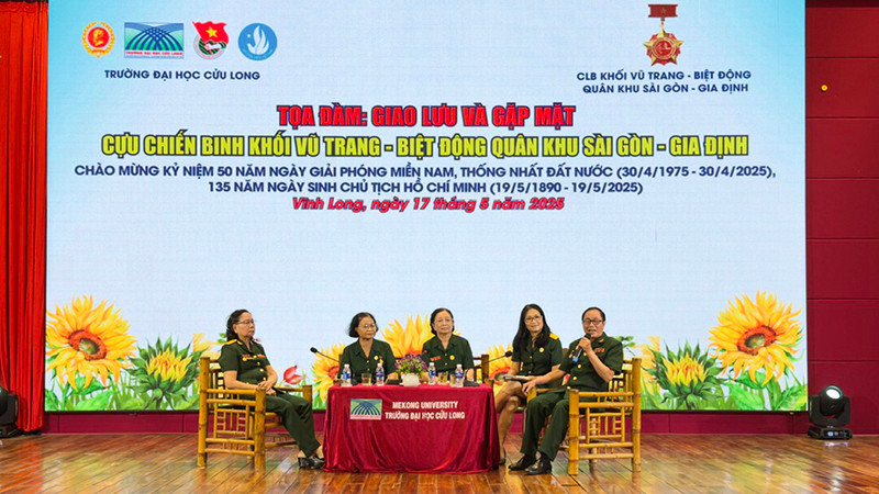Cựu chiến binh Biệt động quân khu Sài Gòn – Gia Định tọa đàm tại buổi gặp gỡ, giao lưu. 