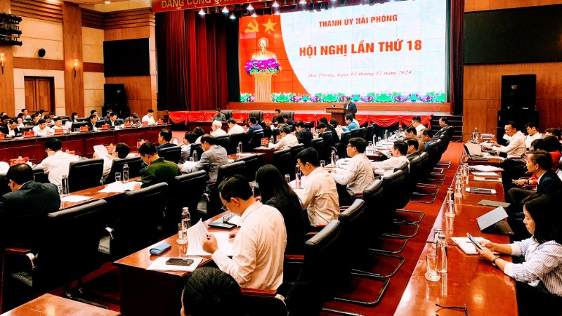 Quang cảnh Hội nghị lần thứ 18 Thành ủy Hải Phòng.