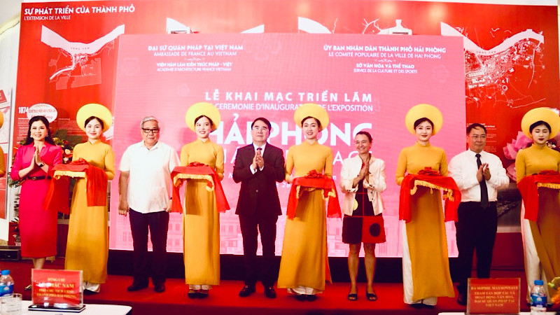 Khai mạc triển lãm Hải Phòng-Pháp Heritage với chủ đề “Di sản kiến trúc hôm nay, sự thịnh vượng cho ngày mai”
