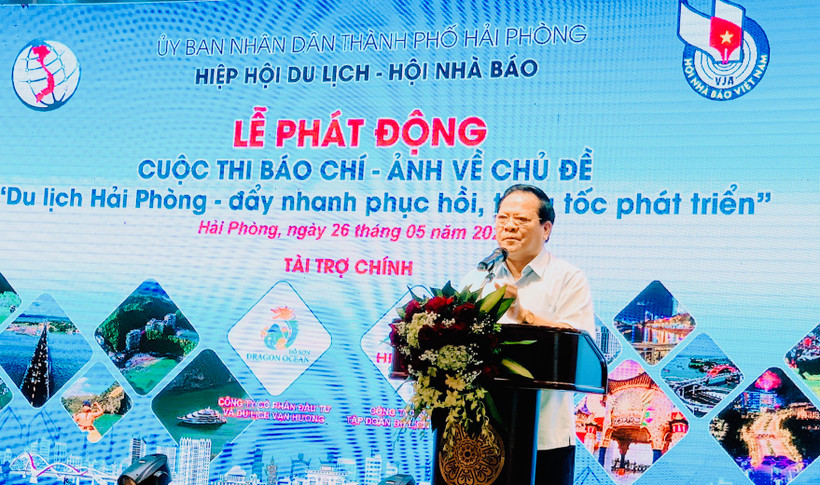 Chủ tịch Hiệp hội Du lịch Hải Phòng Mai Xuân Thắng phát động cuộc thi báo chí, ảnh đẹp về du lịch Hải Phòng.
