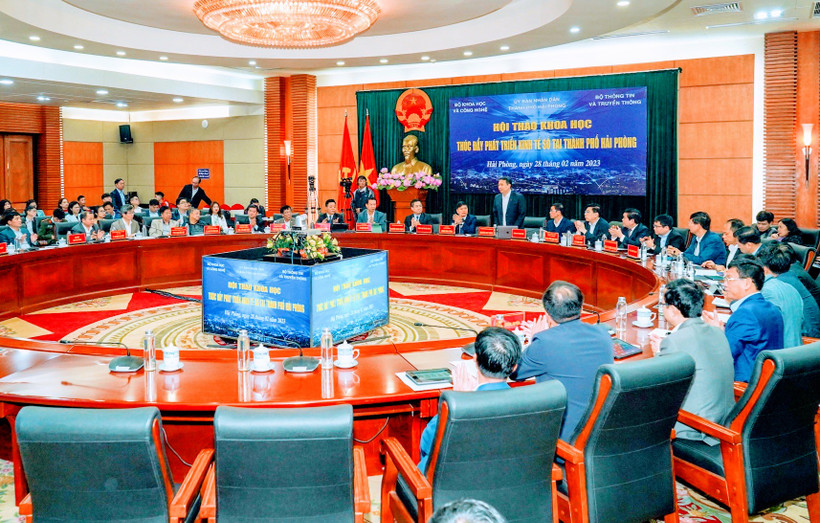 Quang cảnh hội thảo "Thúc đẩy phát triển kinh tế số tại thành phố Hải Phòng" ngày 28/2.