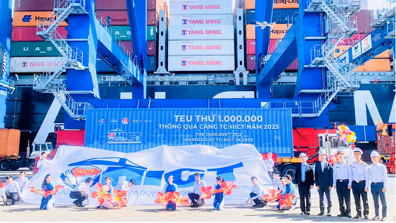 Cảng container quốc tế Tân Cảng Hải Phòng (TC-HICT) tổ chức lễ đón TEU thứ 1 triệu thông qua Cảng trong năm 2023.
