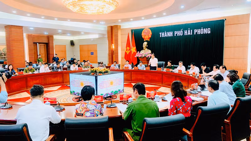 Phó Thủ tướng Chính phủ Trần Lưu Quang cùng các bộ, ngành làm việc với thành phố Hải Phòng và các tỉnh Quảng Ninh, Hải Dương.