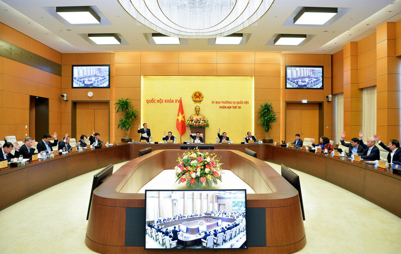 Quốc hội, Chính phủ hiện ngày càng đặt ra yêu cầu cao hơn về hoàn thiện xây dựng thể chế. Ảnh: Đức Hoàng