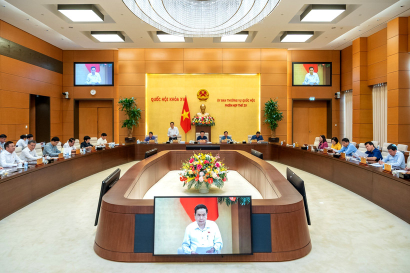 Toàn cảnh Phiên họp thứ 25 của Ủy ban Thường vụ Quốc hội. Ảnh: Phạm Thắng