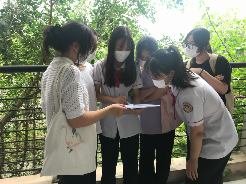 Đây là thời điểm quyết định để các thí sinh lựa chọn ngành nghề. Ảnh: HẠ AN 