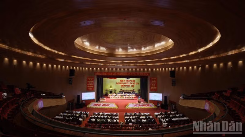 Đại hội Đảng bộ thành phố Huế lần thứ XVII, nhiệm kì 2025-2030 đã chính thức khai mạc sáng nay 3/10/2025. 