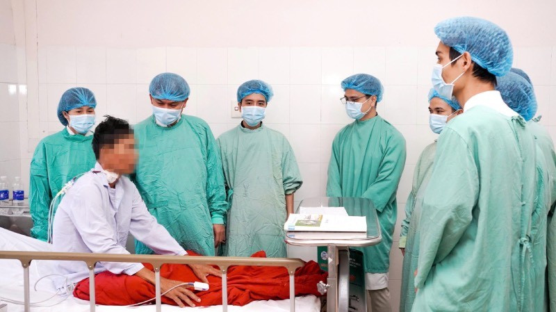 Sau phẫu thuật hai tuần, bệnh nhân được ra viện trong trạng thái sức khỏe ổn định.