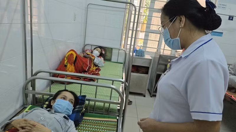 Nạn nhân một vụ ngộ độc thực phẩm tại phường Hương Trà, thành phố Huế hồi tháng 11/2025.