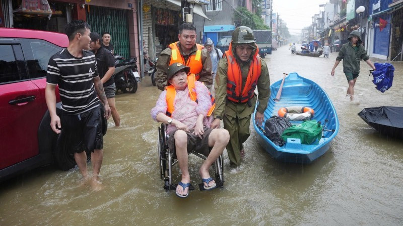 Huế khẩn trương di dời bệnh nhân ở bệnh viện phục hồi chức năng.