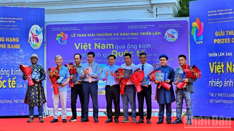 Ban tổ chức đã chọn trao giải đồng hạng cho 20 tác phẩm xuất sắc.