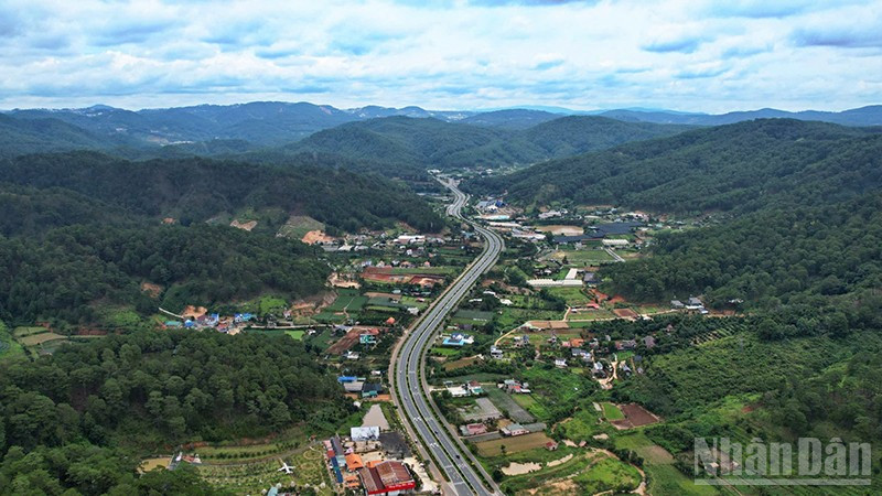 Cao tốc Liên Khương-Prenn. ndo_br_h2.jpg