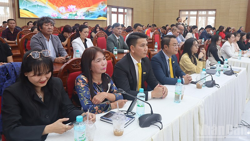 Các đại biểu tham dự chương trình "Điểm hẹn doanh nhân". ndo_br_66.jpg