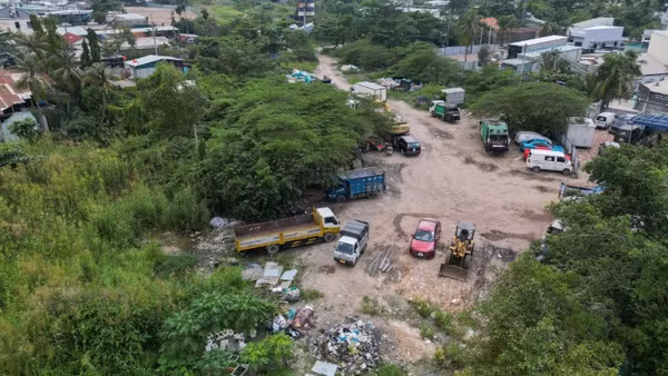 Công tác đền bù, giải phóng mặt bằng dự án Vành đai 2 Thành phố Hồ Chí Minh đang được đẩy nhanh tiến độ. (Ảnh: QUÝ HIỀN)
