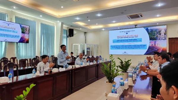 Sở Xây dựng thành phố công bố phê duyệt kết quả thi tuyển phương án kiến trúc các hạng mục liên quan thuộc 2 Dự án BOT giao thông “cửa ngõ” Thành phố Hồ Chí Minh. (Ảnh: VÕ LÊ)