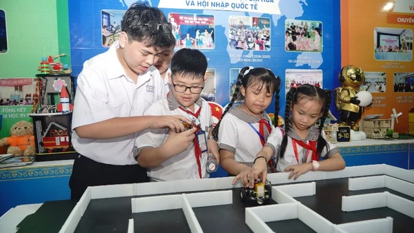 Thành phố Hồ Chí Minh miễn 100% bảo hiểm y tế cho học sinh. (Ảnh: THẾ ANH)