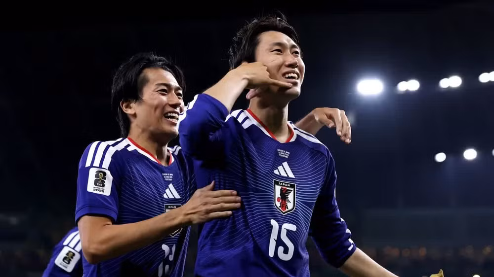 Daichi Kamada mở tỷ số từ rất sớm cho Nhật Bản. (Ảnh: FIFA)