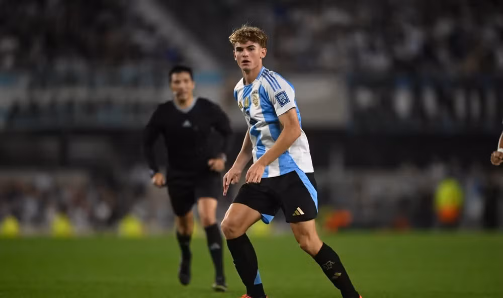 argentina-s-nico-paz-on-the-ball-during-a-fifa-world-cup-2026-qualifier-against-bolivia.jpg