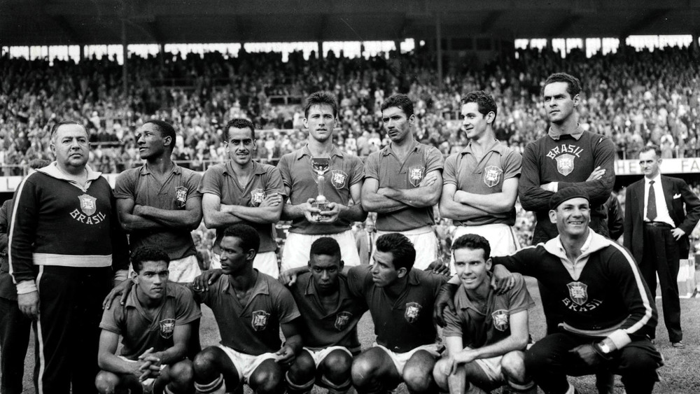 Vicente Feola giúp Brazil giành chiến thắng tại World Cup năm 1958. (Ảnh: BFC) 5.jpg