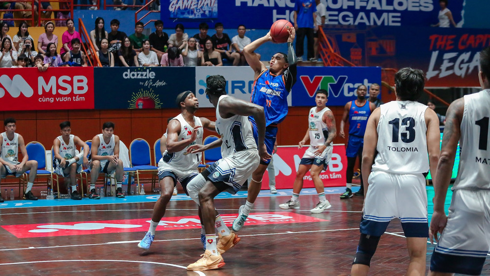 Trâu Thủ đô vượt qua V Islanders với tỷ số 113-96. (Ảnh: VBA)
