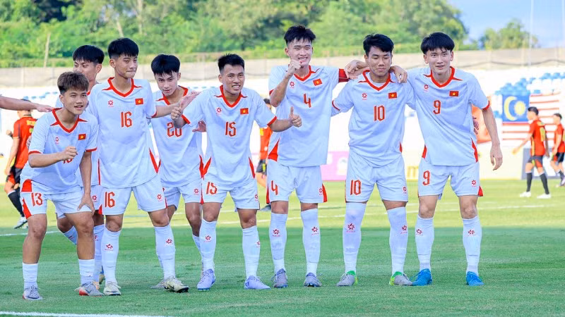 Các cầu thủ U17 Việt Nam giành chiến thắng đậm đà. (Ảnh: VFF)