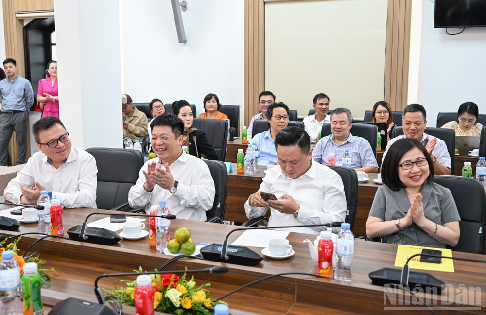 Các đại biểu tham dự lễ công bố. ndo_br_2.jpg