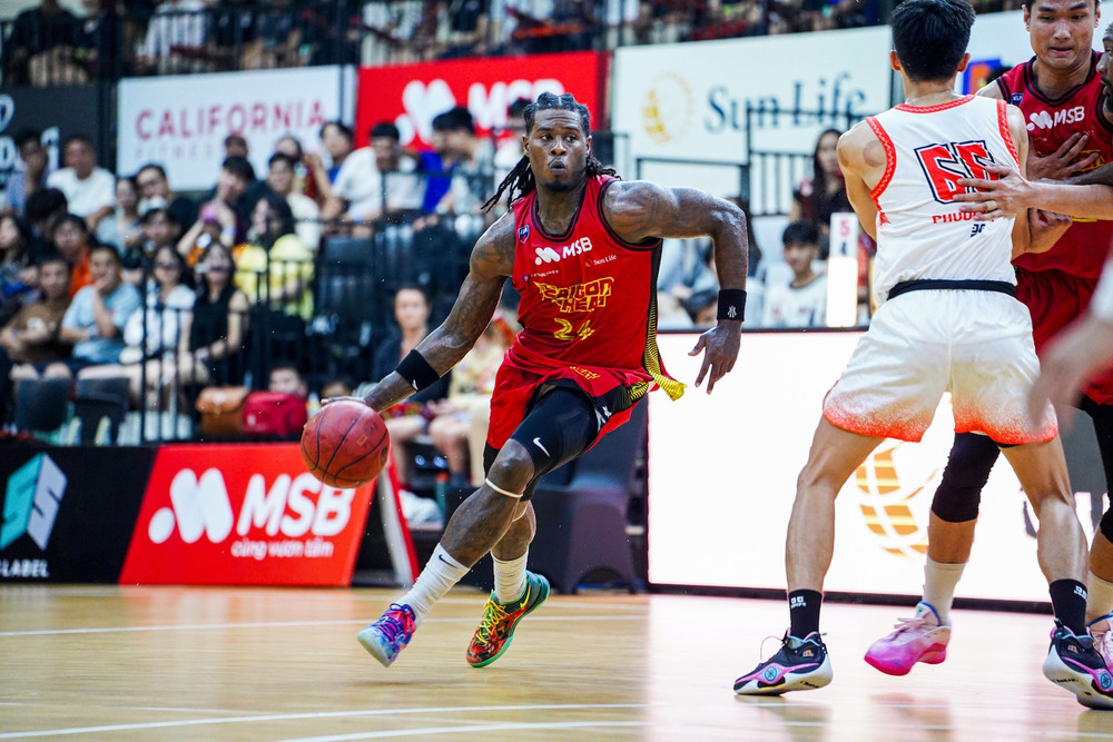 Davon Dillard tiếp tục là chủ lực số một của Saigon Heat. (Ảnh: VBA) 2-davon-dillard-tiep-tuc-la-chu-luc-so-mot-cua-saigon-heat.jpg