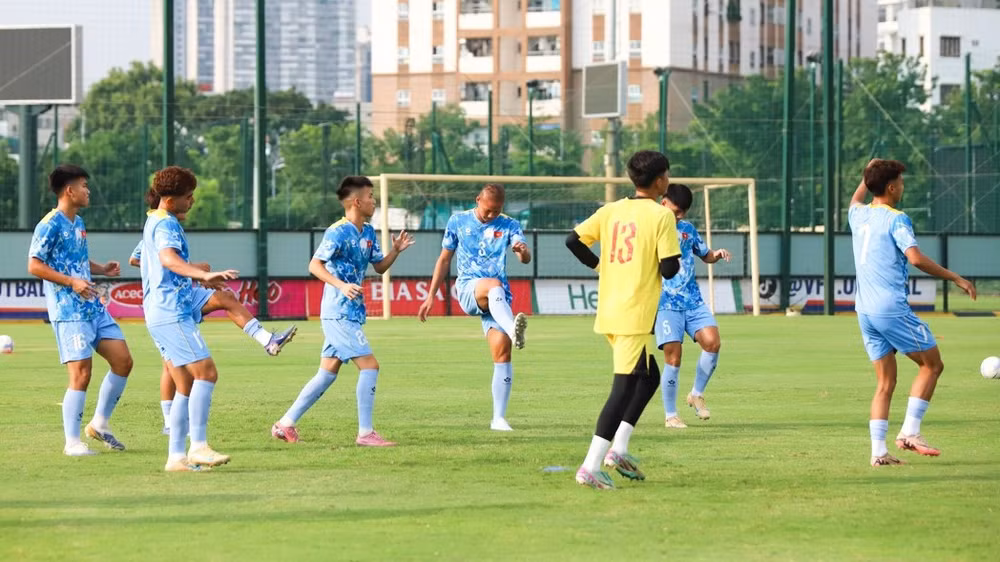 Các tuyển thủ U20 Việt Nam trong một buổi tập. (Ảnh: VFF)