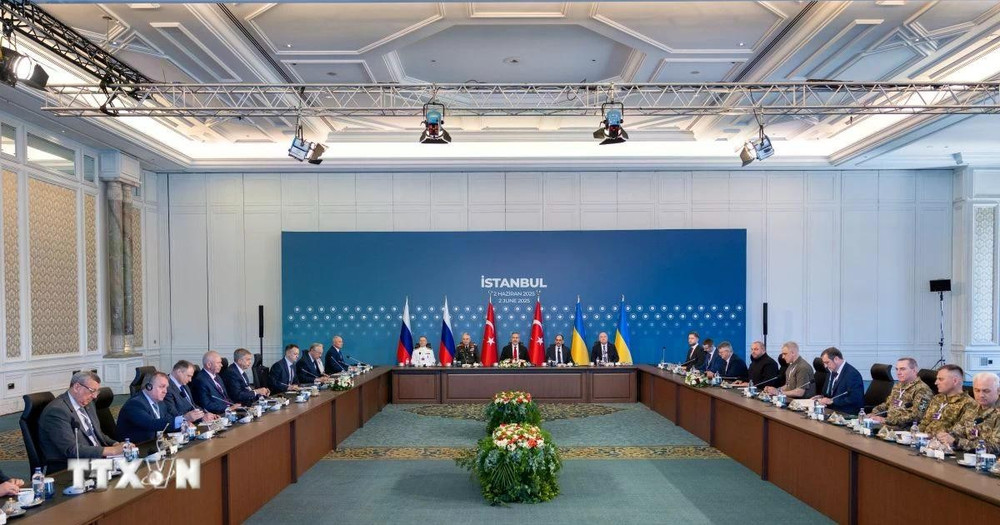 Vòng đàm phán hòa bình thứ hai giữa Ukraine và Nga được tổ chức tại Istanbul, Thổ Nhĩ Kỳ, ngày2/6/2025. (Ảnh: XINHUA)