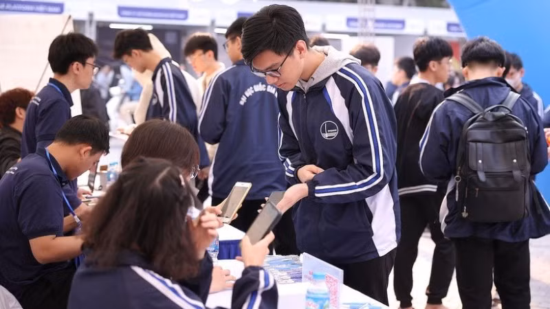Sinh viên Trường đại học Công nghệ, Đại học Quốc gia Hà Nội.