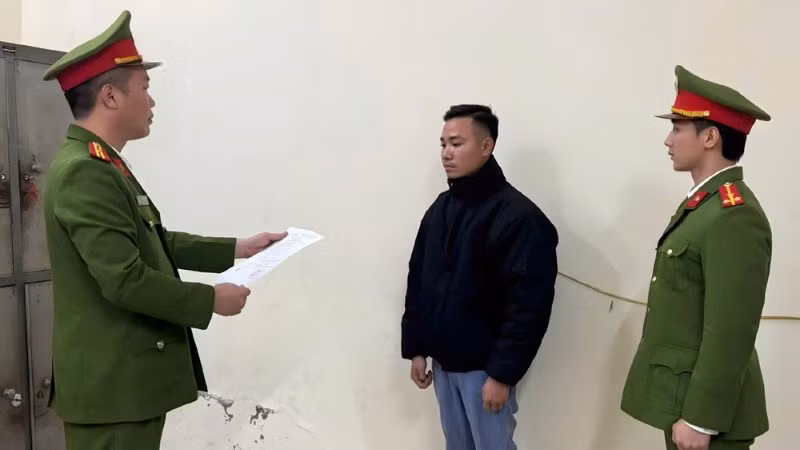 Cơ quan điều ra Quyết định khởi tố và bắt tạm giam đối với bị can Vũ Văn Nguyên về tội "Vi phạm quy định về tham gia giao thông đường bộ".