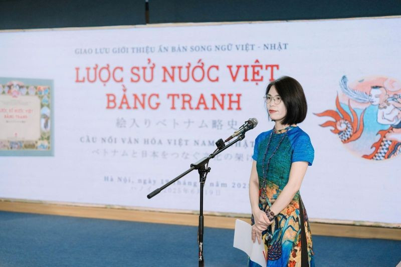 Bà Ngô Thanh Mai, Phó Chủ nhiệm Ủy ban Nhà nước về người Việt Nam ở nước ngoài (Bộ Ngoại giao) phát biểu tại Lễ ra mắt sách. ba-mai-7434.jpg