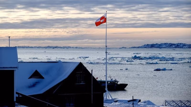 Bức ảnh phong cảnh chụp ngày 6/2/2026 tại thủ phủ Nuuk của Greenland, vùng lãnh thổ tự trị thuộc Đan Mạch. (Ảnh: XINHUA)