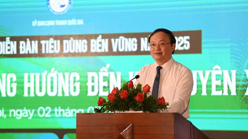 Ông Đỗ Tiến Sỹ, Ủy viên Trung ương Đảng, Tổng Giám đốc Đài Tiếng nói Việt Nam phát biểu khai mạc Diễn đàn. do-tien-sy-2-1268.jpg