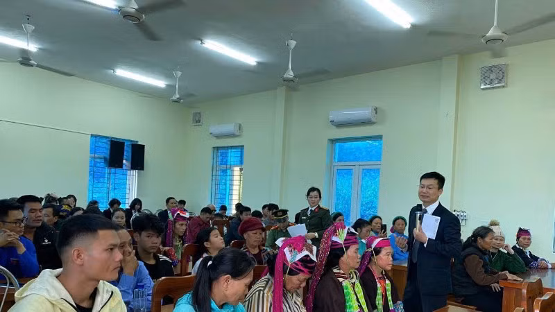 ls-hoang-minh-hien-tham-gia-tro-giup-phap-ly.jpg