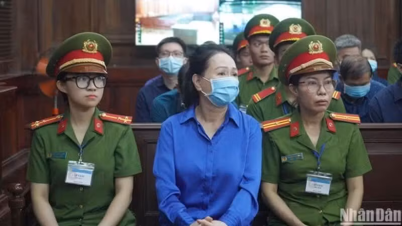 Phiên tòa xét xử vụ án liên quan Tập đoàn Vạn Thịnh Phát. (Ảnh: ND)