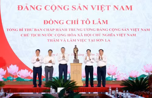 vna-potal-tong-bi-thu-chu-tich-nuoc-lam-viec-voi-ban-thuong-vu-tinh-uy-son-la-8891045.jpg