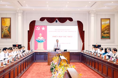 vna-potal-phien-hop-thu-nhat-ban-chi-dao-trung-uong-ve-hoan-thien-the-che-va-thuc-thi-phap-luat-8841712.jpg