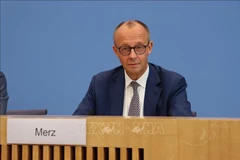 Thủ tướng Đức Friedrich Merz phát biểu trong một cuộc họp báo tại thủ đô Berlin. (Ảnh: THX/TTXVN)
