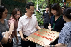 Nhiều trụ sở xã, phường trên địa bàn Hà Nội gắn biển tên mới, chuẩn bị cho thời điểm chính thức vận hành mô hình chính quyền đô thị với 126 đơn vị hành chính cấp xã từ ngày 1/7/2025. (Ảnh: SƠN TÙNG)