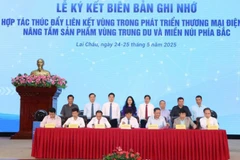 Hội nghị Liên kết vùng tại Lai Châu là một phần trong chuỗi sự kiện nhằm thúc đẩy hợp tác giữa các địa phương, góp phần phát triển thương mại điện tử và mở rộng thị trường tiêu thụ hàng hóa qua các kênh phân phối hiện đại. (Ảnh: BCT)