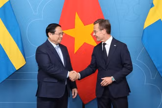 Thủ tướng Chính phủ Phạm Minh Chính và Thủ tướng Thụy Điển Ulf Kristerson trước hội đàm. (Ảnh: VGP/Nhật Bắc)