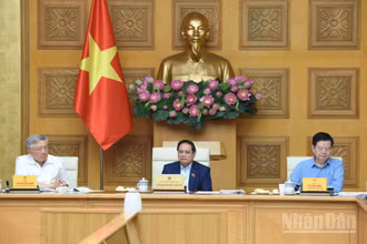 Thủ tướng Chính phủ Phạm Minh Chính chủ trì cuộc họp. (Ảnh: TRẦN HẢI)