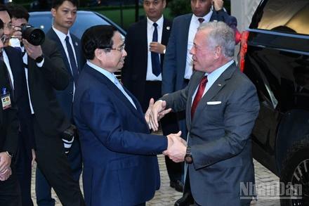 Thủ tướng Phạm Minh Chính đón Quốc vương Vương quốc Hashemite Jordan Abdullah II Ibn Al Hussein.