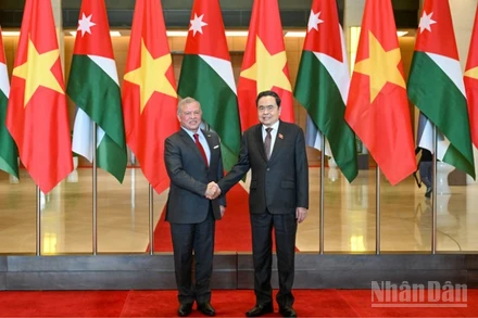 Chủ tịch Quốc hội Trần Thanh Mẫn và Quốc vương Jordan Abdullah II Ibn Al Hussein. (Ảnh: DUY LINH)