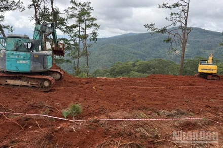 Công tác khắc phục hậu quả mưa lũ vẫn đang khẩn trương thực hiện đồng bộ, nhiều giải pháp.