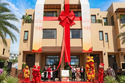 Chính thức khai trương nhà mẫu Sông Town, điểm trải nghiệm thực tế cho nhà đầu tư và cư dân “thị trấn nổi bên biển”