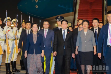 Chủ tịch nước Lương Cường đến Bắc Kinh tham dự lễ kỷ niệm 80 năm chiến thắng phát xít của nhân dân thế giới. (Ảnh: Xuân Kỳ)