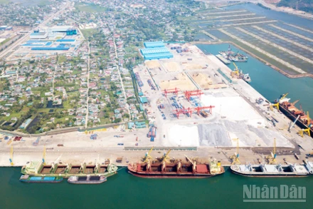 Cảng quốc tế Nghi Sơn.