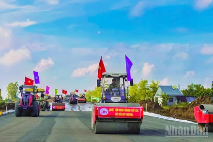 Với hàng loạt quy định mới về rút ngắn thời gian, số hóa hồ sơ và phân cấp thẩm quyền, các thủ tục trong xây dựng, đăng kiểm, hàng không đang được đơn giản hóa, giảm chi phí và thời gian cho doanh nghiệp.